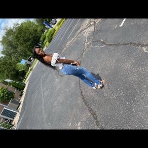 Meet your Posher, Alecia